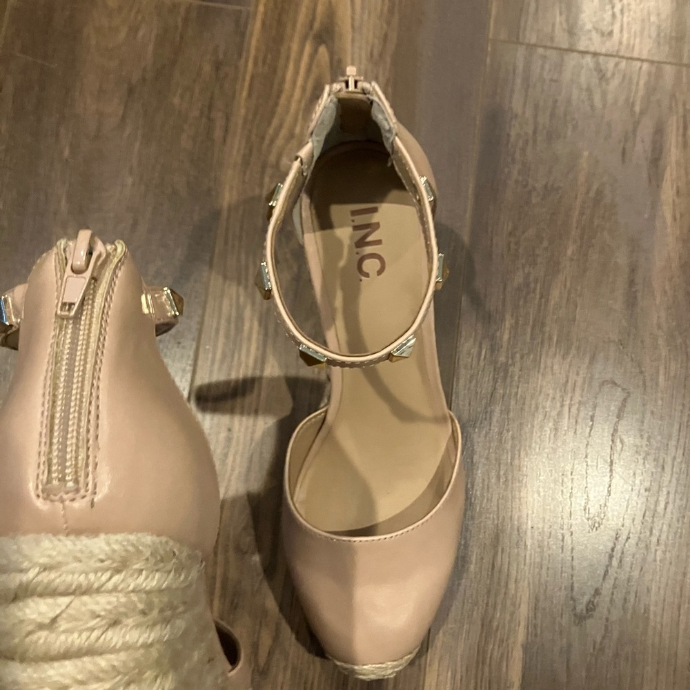 Wedges - Picture 3 of 3